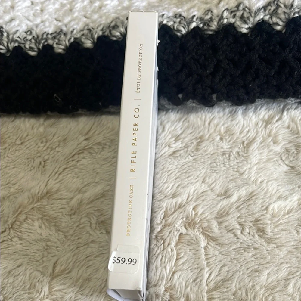 Rifle Paper Co. iPhone 6.1” PRO Case (2022) with MagSafe - NEW - Picture 3 of 3